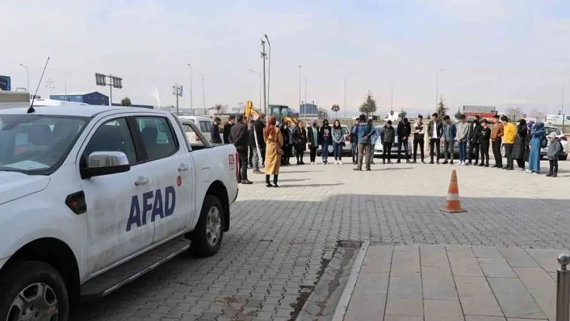 'Gençler arama kurtarmayı yerinde öğrendi'