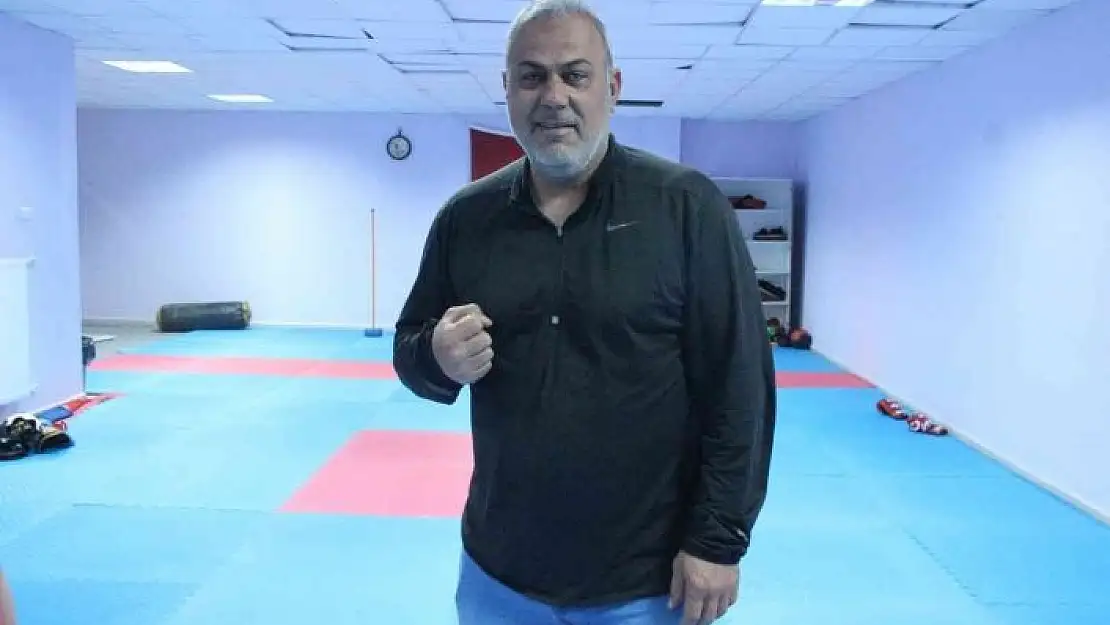 'Gençler Avrupa Kick Boks Şampiyonası´na Elazığ´dan 3 isim katıldı'