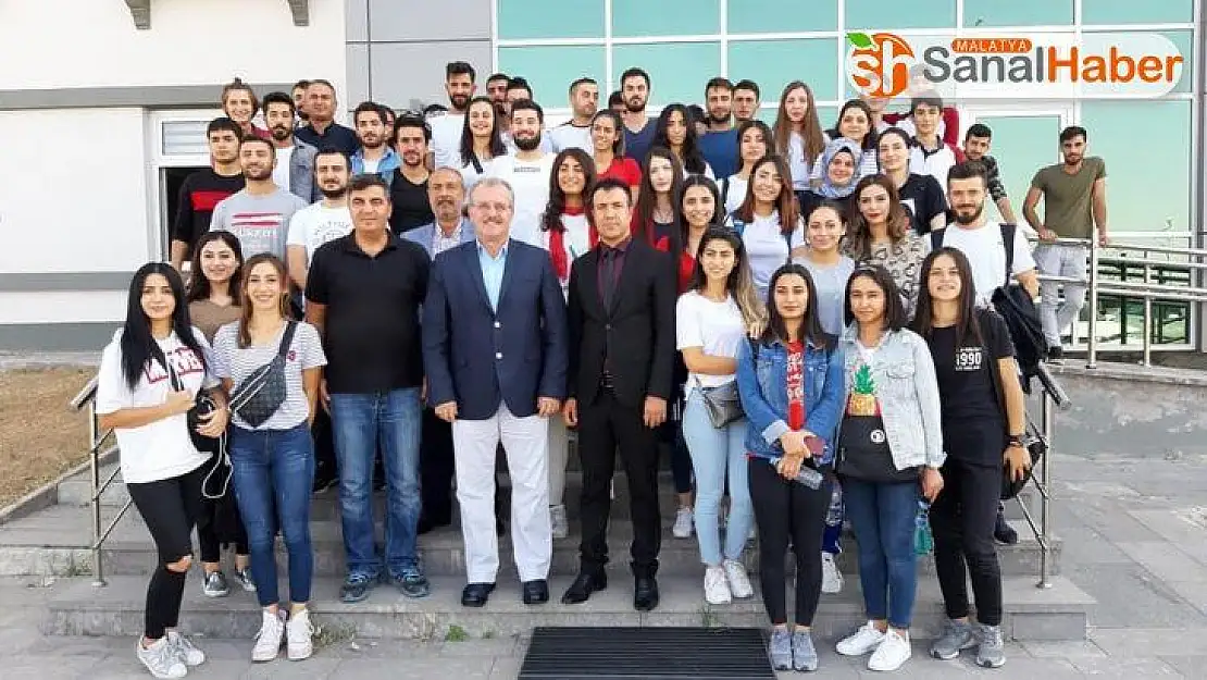 Gençlere su tasarrufu anlatıldı.