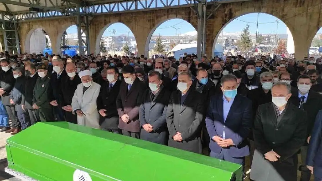 'Gençlik ve Spor Müdürü Fikret Keleş´in acı kaybı'