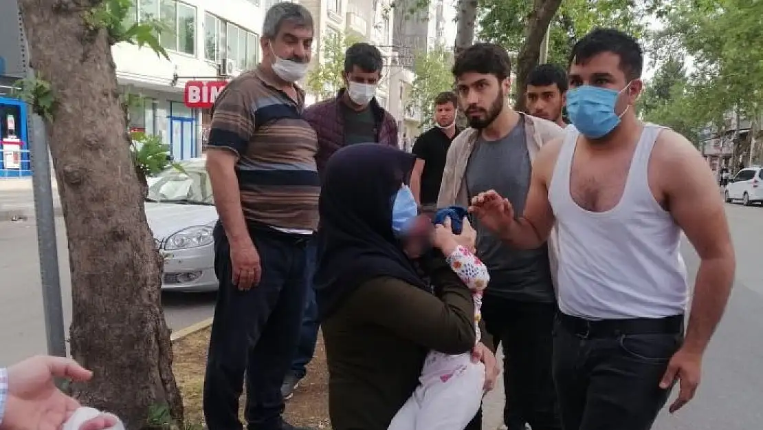 'Geri manevra yapan otomobil çocuğa çarptı: 1 yaralı'