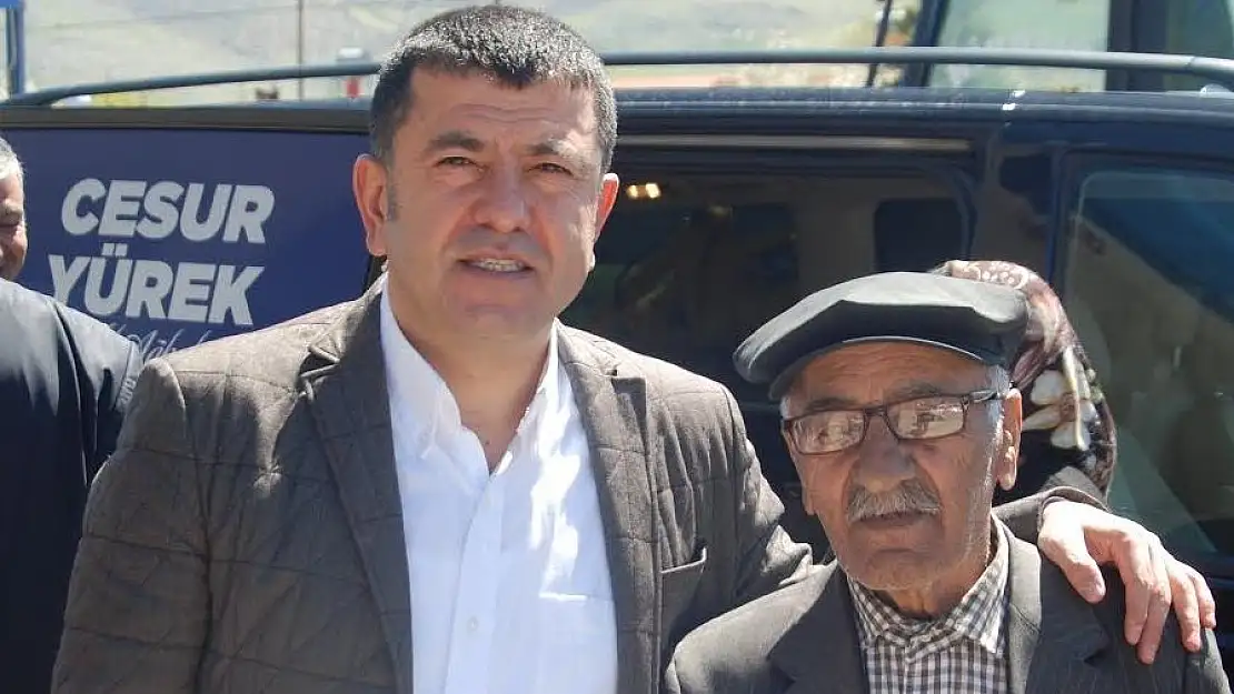 'AĞBABA: ONLARIN VASFI DA, MİLLETVEKİLLİĞİ DE YOKTUR'''''