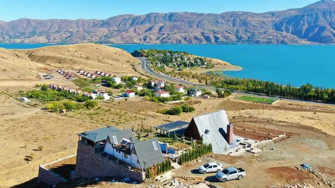 'Göl manzaralı bungalov evler Elazığ´ın turizmine katkı sağlayacak'
