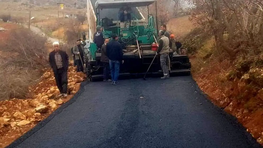 'Gölbaşı Belediyesi asfalt çalışmasını sürdürüyor'