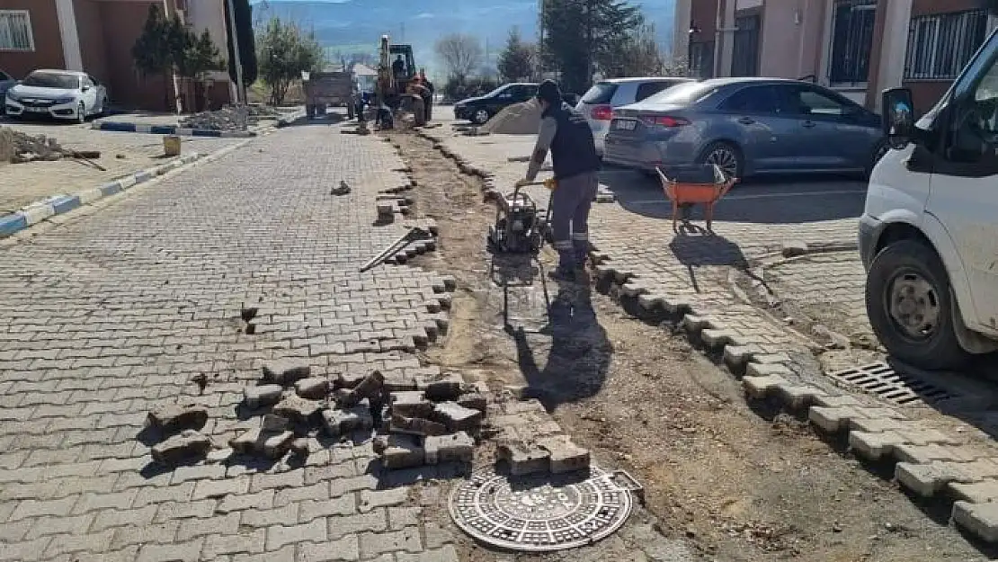 'Gölbaşı´nda yol onarım çalışmaları devam ediyor'