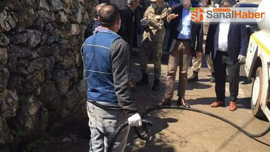 Gölbaşında Köylerin cadde ve sokakları dezenfekte ediliyor