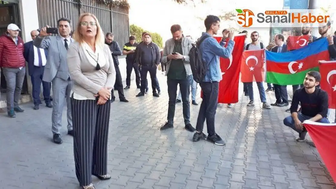 Gürcistanlı öğrencilerden  'Barış Pınarı Harekatı' destek