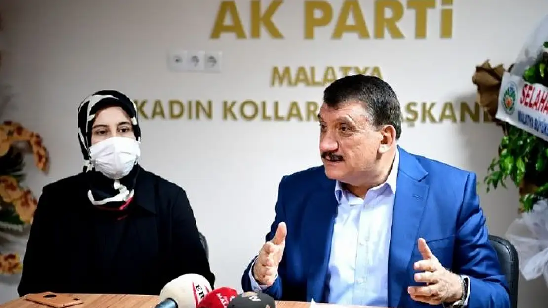 'Gürkan, AK Parti kadın kollarını ziyaret etti'