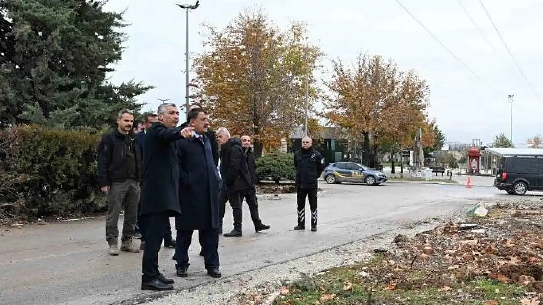 'Gürkan´dan, Mezarlıklar Dairesi Başkanlığı İdari Hizmet Binası´nda inceleme'