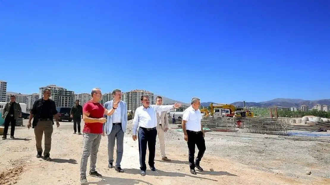 'Gürkan ve Tüfenkci, 100. yıl kent parkında incelemelerde bulundu'