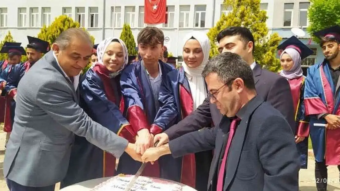 'Gürün´de mezuniyet coşkusu'