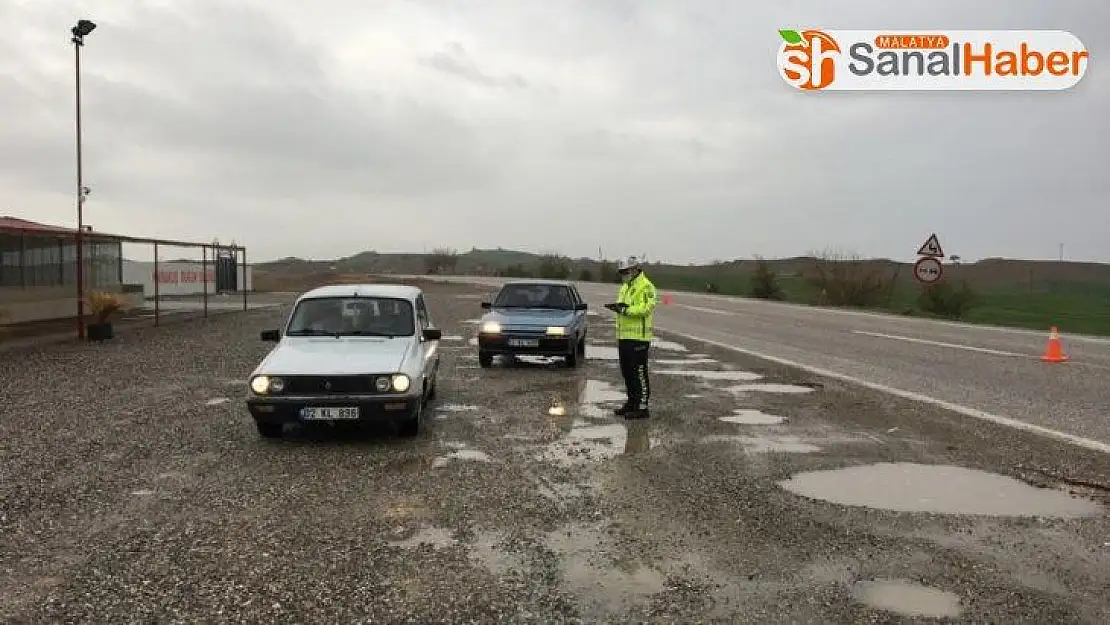 Güvenlik güçleri vatandaşları seyahat konusunda bilgilendiriyor