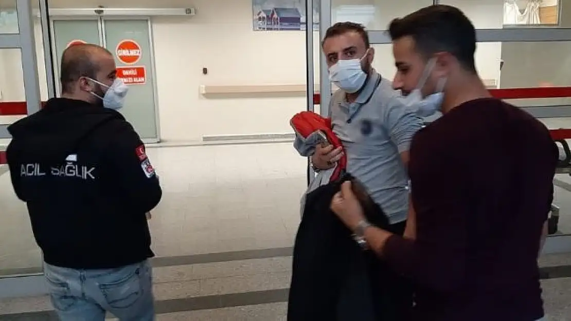 'Hafif ticari araç şarampole yuvarlandı: 1 yaralı'