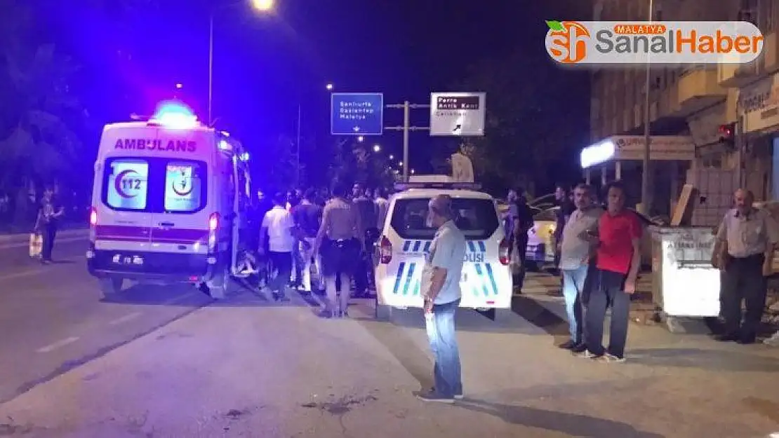 Hafif ticari araçlar çarpıştı: 5 Yaralı