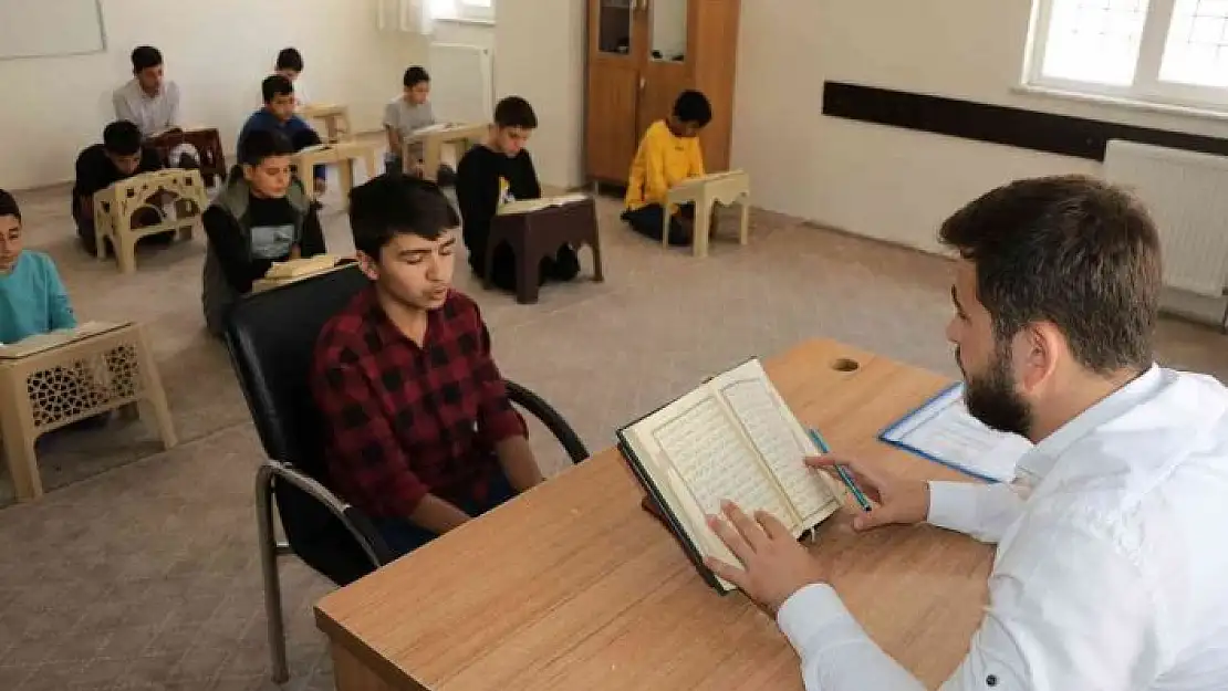 'Hafız fabrikası yılda 35 öğrenciyi mezun ediyor'