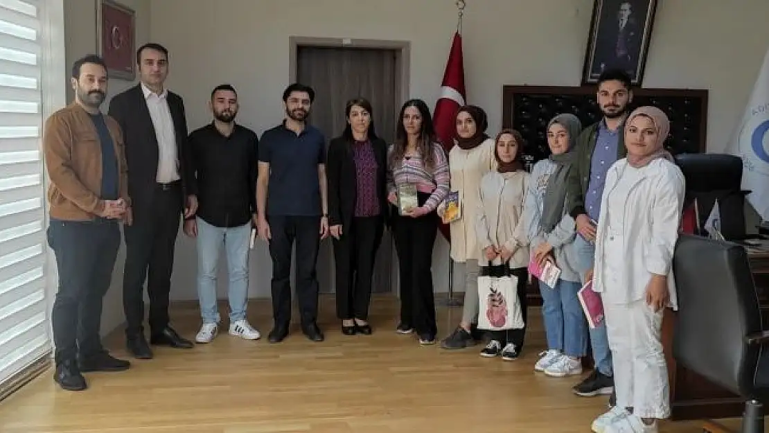 'Haftanın kitapları kitapseverlerle buluştu'