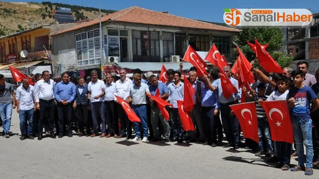 Hain saldırının yaşandığı ilçede teröre lanet yürüyüşü