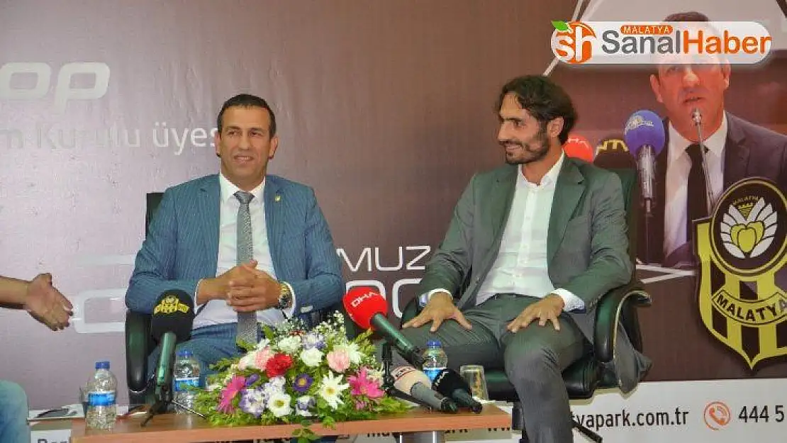 Hamit Altıntop AVM'de söyleşiye katıldı