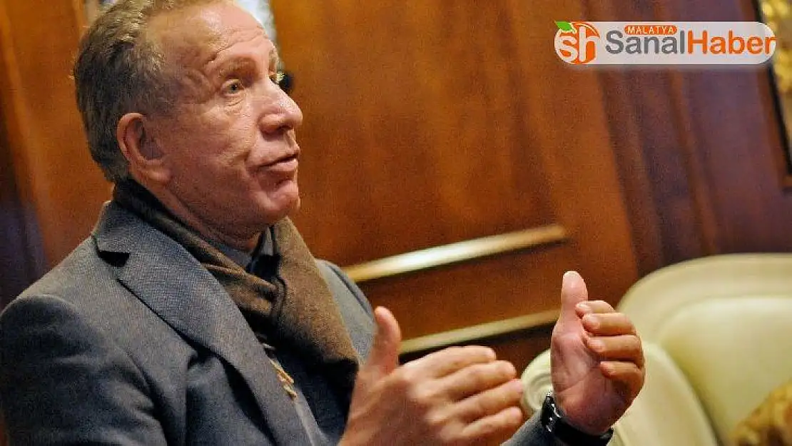 Handke, Kosova'da istenmeyen kişi ilan edildi