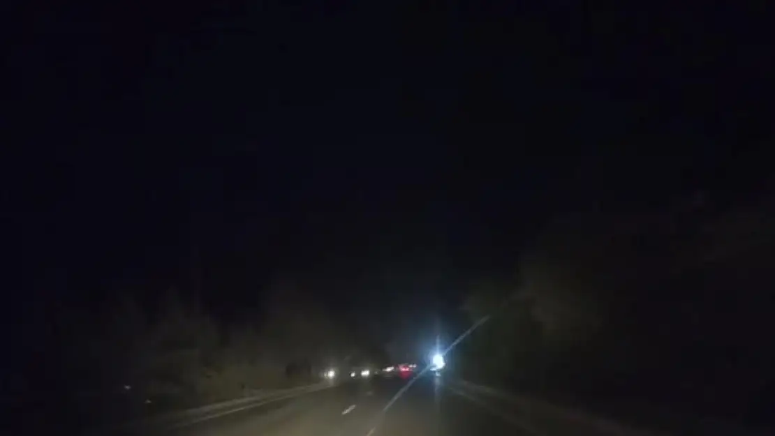 Hanımçiftliği'nde karanlık yollar sürücülere zor anlar yaşatıyor