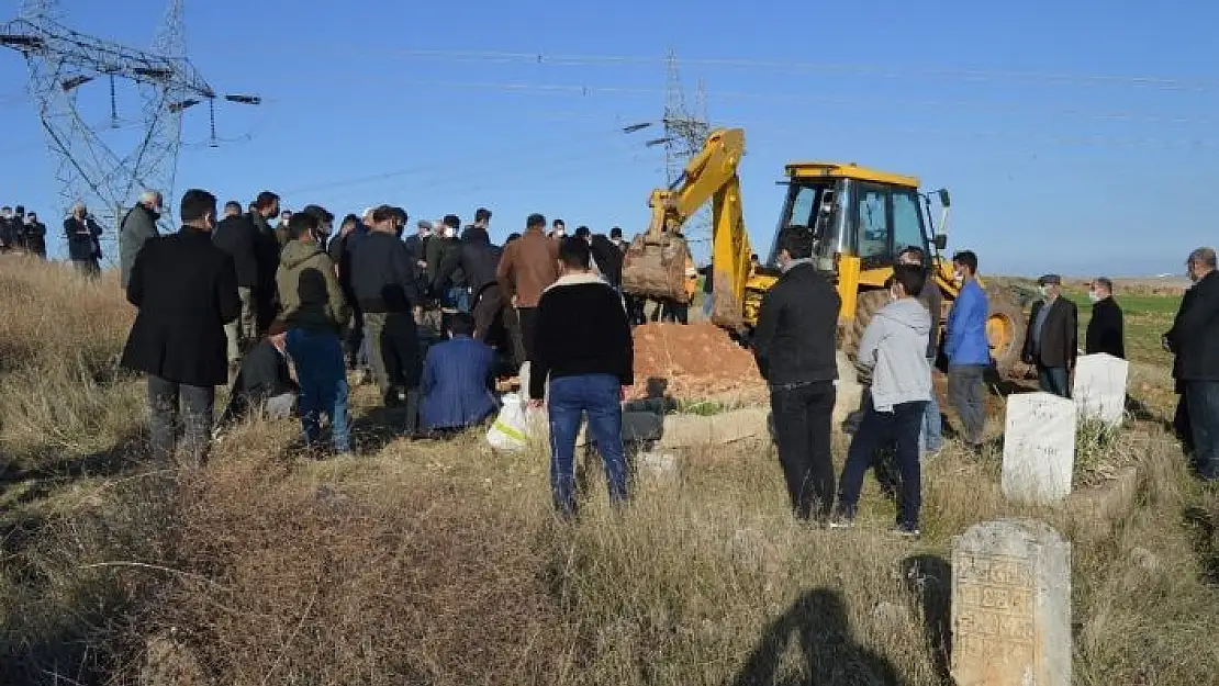 'Hastane yangınında hayatını kaybeden Hamo Aslan son yolculuğuna uğurlandı'