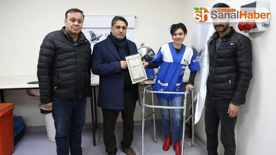 Hayvan severlerden sterilizasyon cihazı hediye edildi