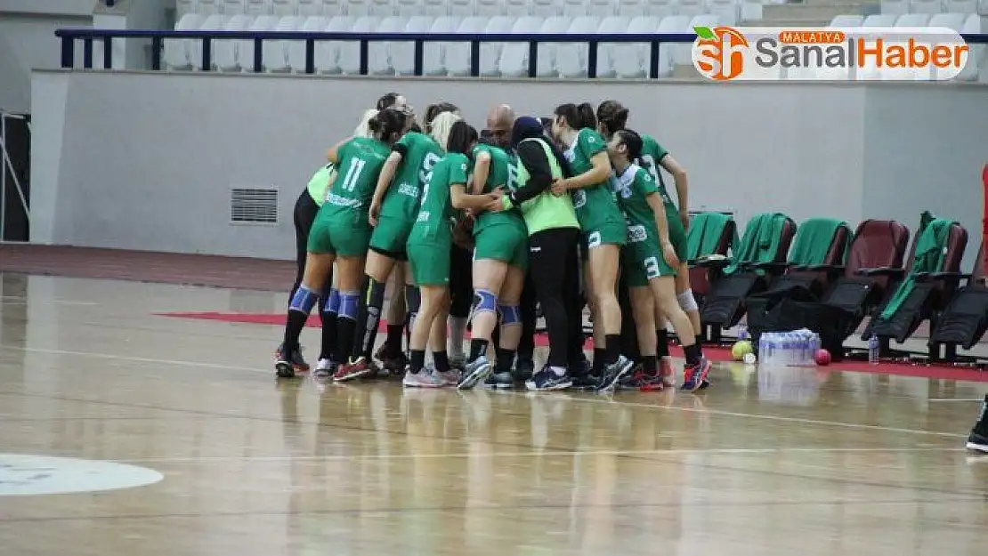Hentbol Kadınlar Türkiye Kupası: Görele Belediyesi: 32 - Elazığ Sosyal Yardımlaşma: 23
