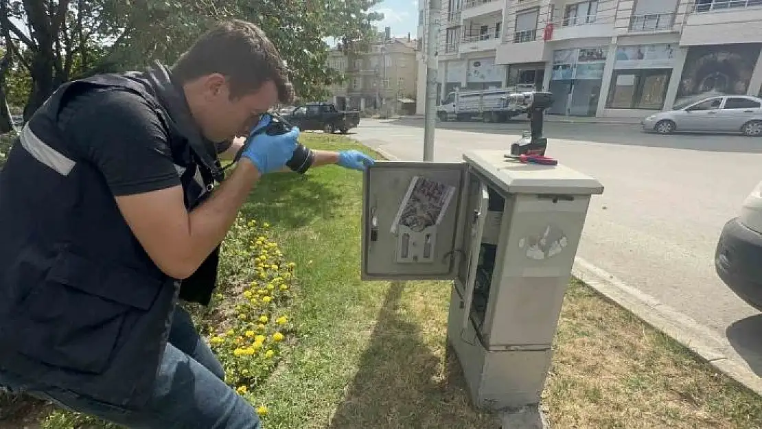 'Hırsızlar kavşak kontrol cihazını  çaldı'