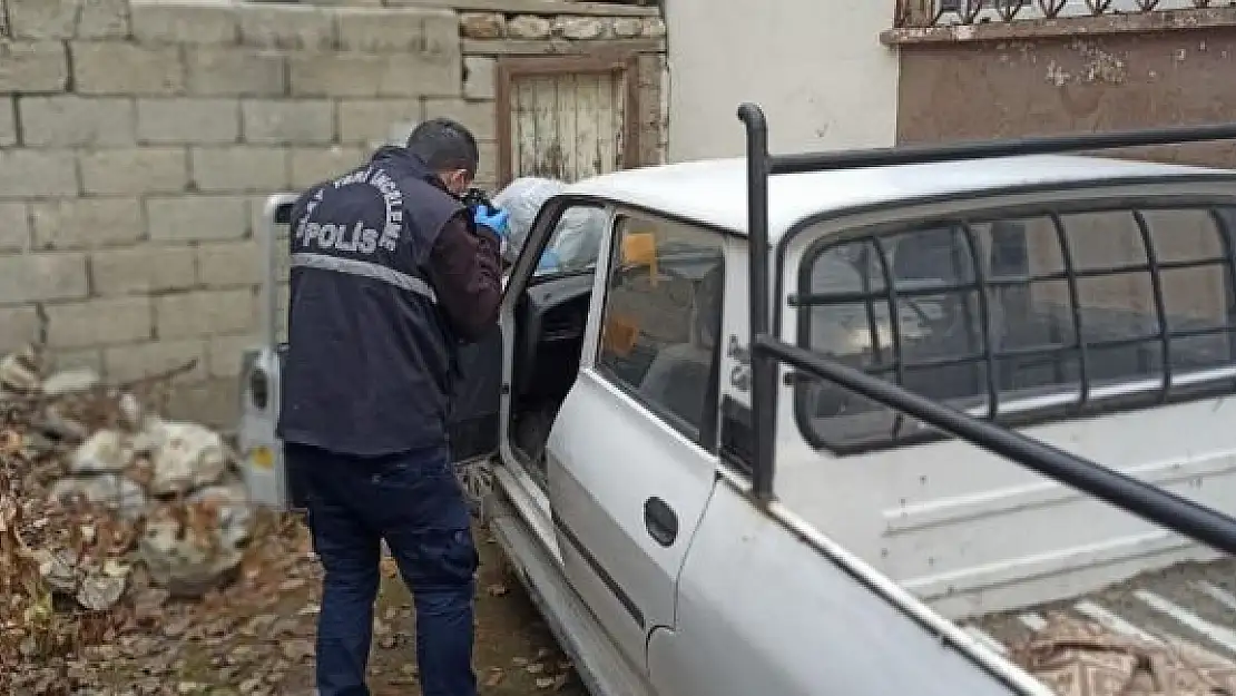 'Hırsızlık şüphelisini, çaldığı araçta unuttuğu manivela yakalattı'