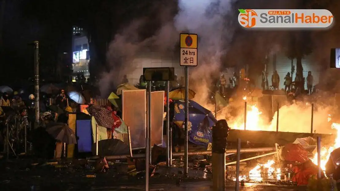 Hong Kong protestolarında tansiyon yükseliyor