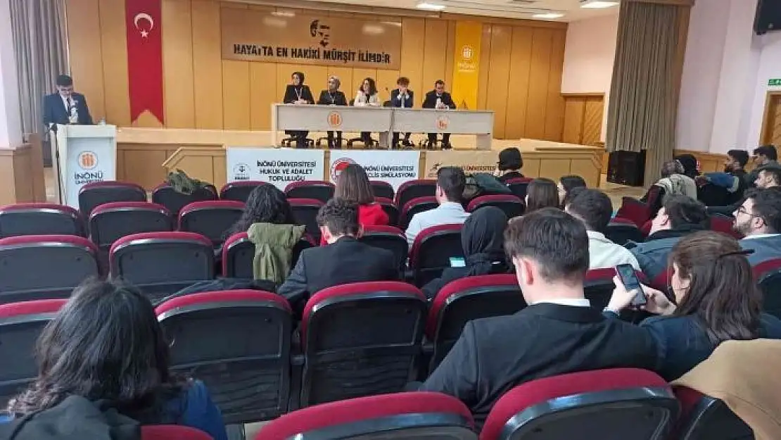 'Hukuk Fakültesi öğrencileri ''Meclis Simülasyon'' etkinliği yaptı'