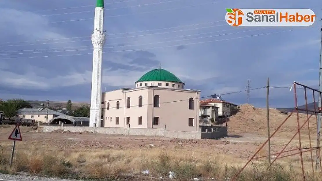 Hz.Ebubekir Camii törenle ibadete açıldı