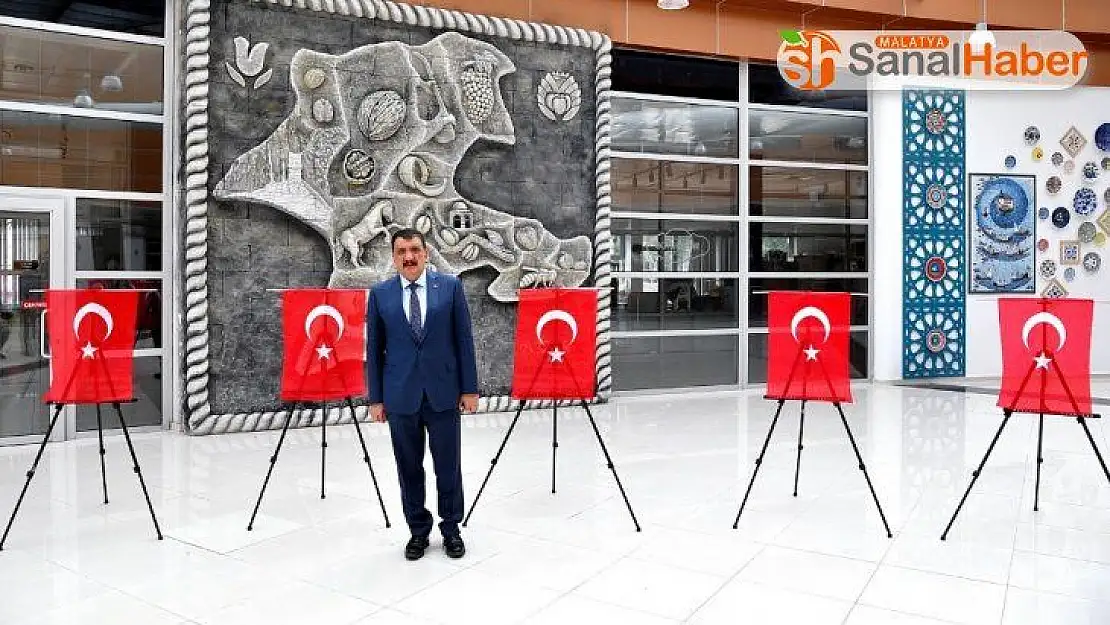 İdlib şehitleri anısı bayrak sergisi