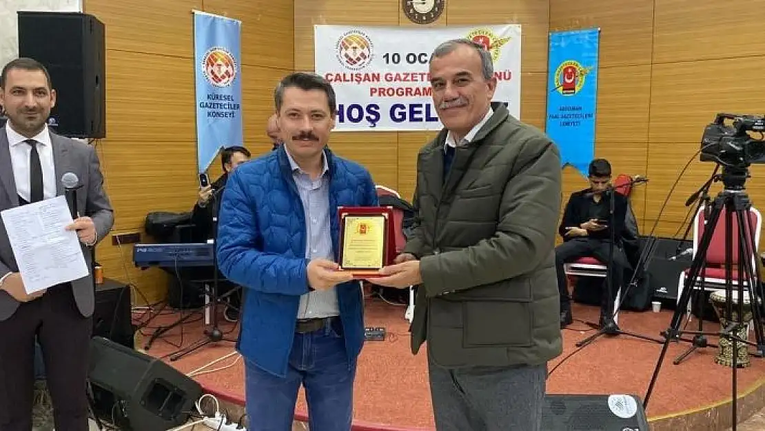 'İHA Muhabiri Ahmet Arslantaş´a plaket'