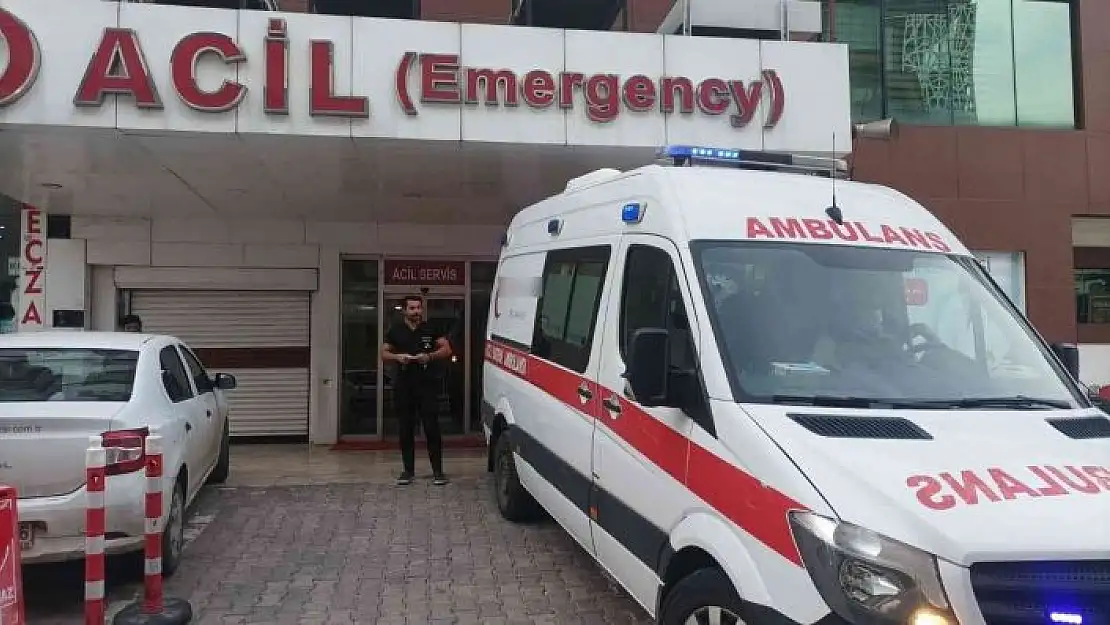 'İki grup arasında bıçaklı kavga: 2 yaralı'
