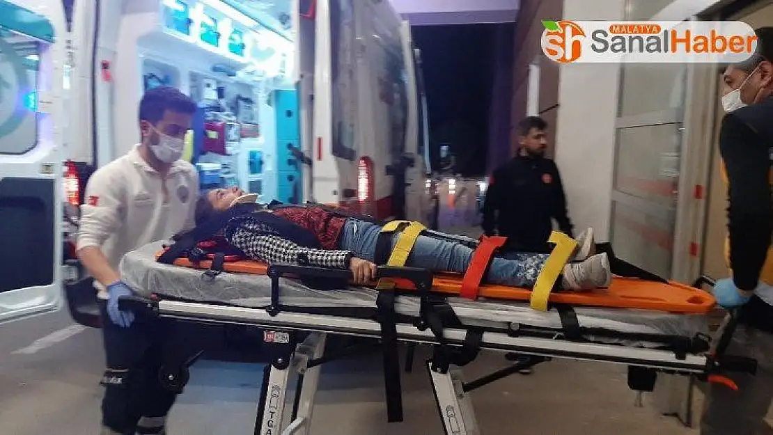 İki otomobil çarpıştı: 4 yaralı