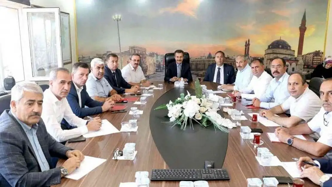 'İl Milli Eğitim Müdürü: ''El ele vererek hareket ediyoruz'''