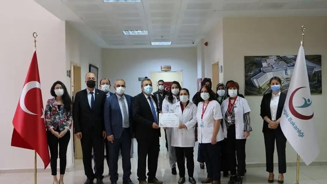 'İl Sağlık Müdürü Polat:''Dünya da her 6 ölümden biri, ülkemizde ise her 5 ölümden biri kanser nedeniyle'''