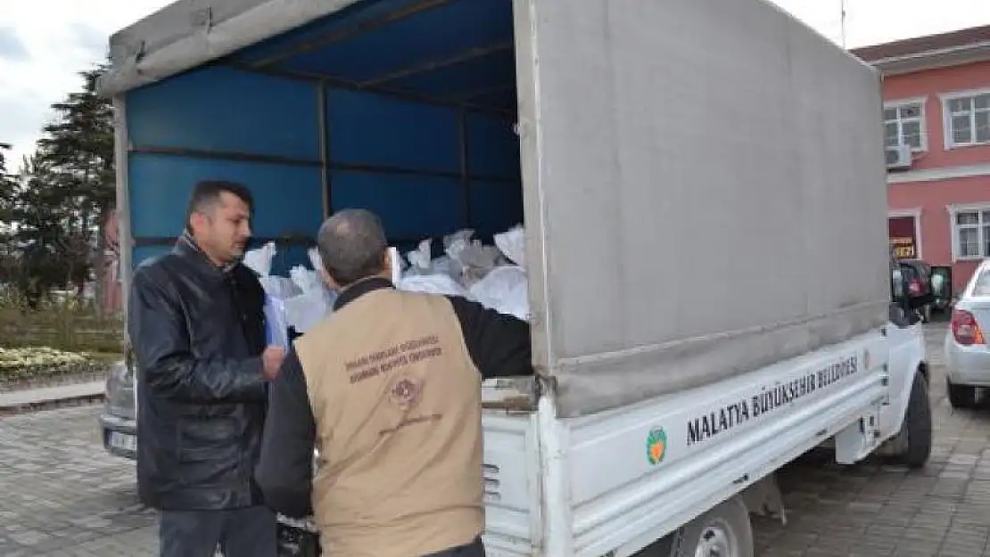 '	 BÜYÜKŞEHİR BELEDİYESİ´NDEN İLAÇ VE GIDA YARDIMI'