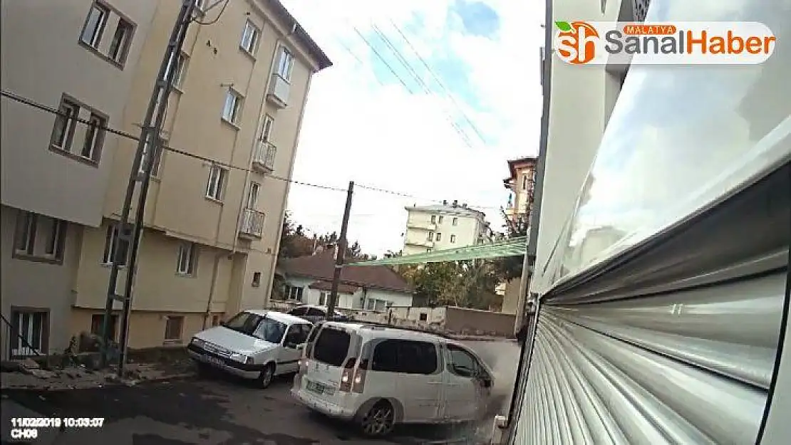 İlginç kaza güvenlik kamerasında