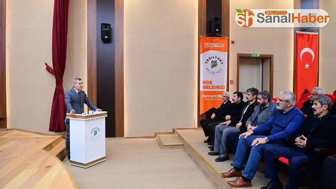 İlk yardım eğitimine katılan mahalle muhtarlarına sertifikaları verildi