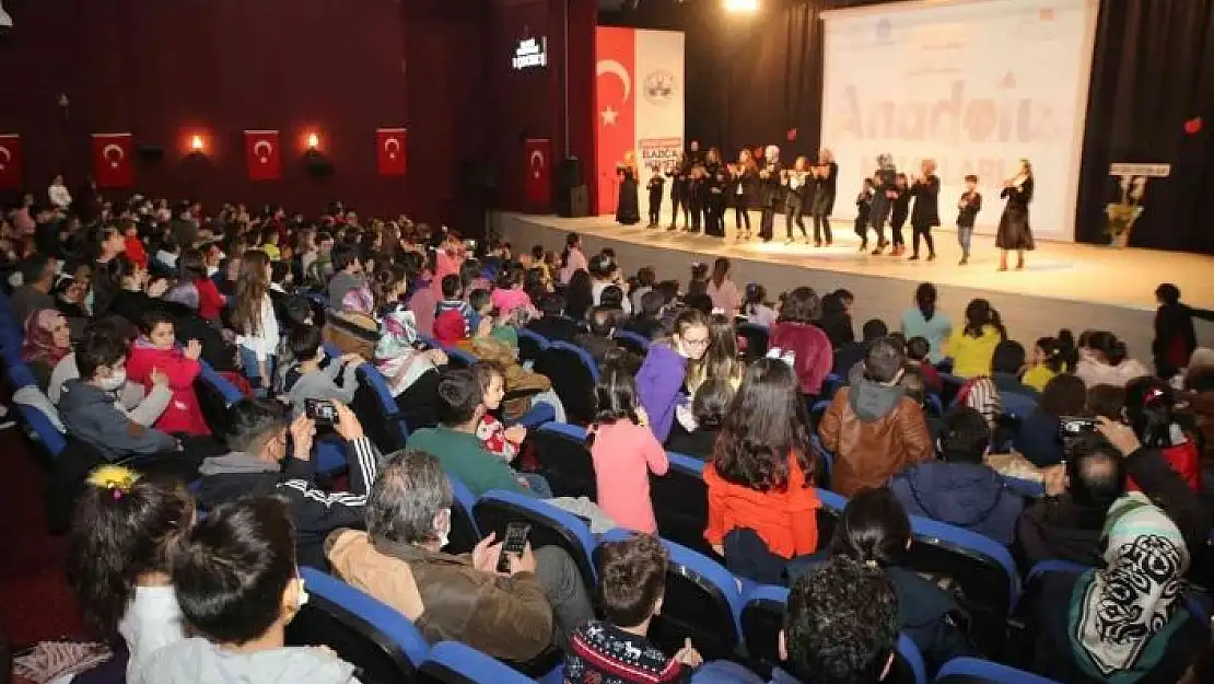 'İlkbahar çocuk şenliğine  yoğun ilgi'