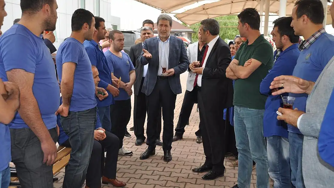 'ÜLKEMİZ ÜZERİNDE OYNANAN OYUNLARI HEP BİRLİKTE BOZACAĞIZ'