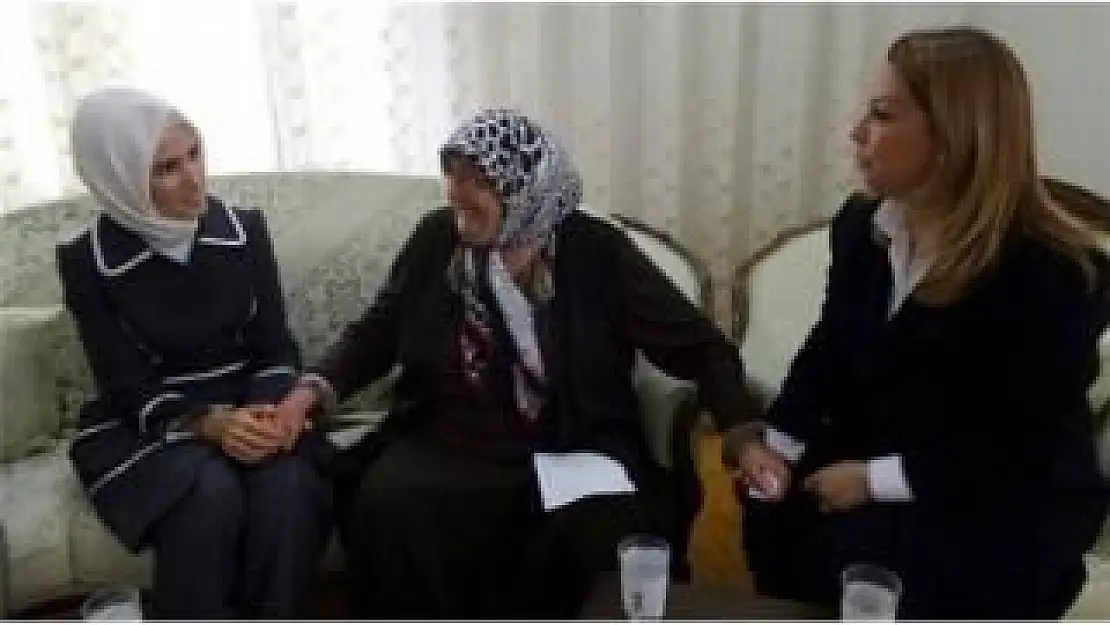 ERDOĞAN, HAMİDO´NUN EŞİNİ ZİYARET ETTİ