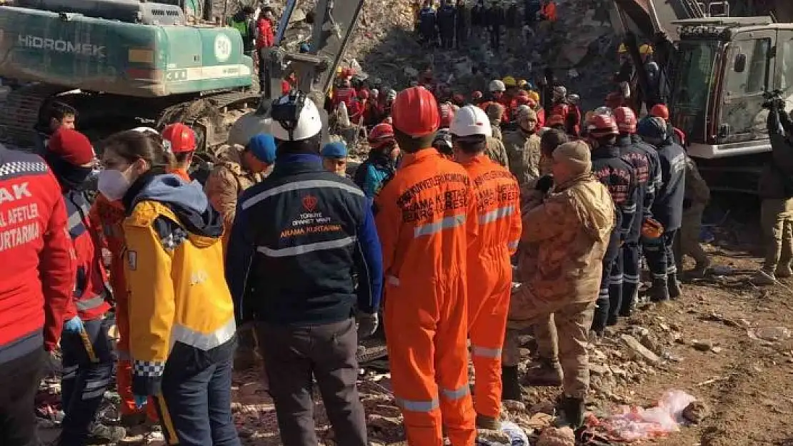 '´İmdat´ diye seslenince kurtarılan kadına ilk müdahaleyi Nevşehir UMKE ekibi yaptı'