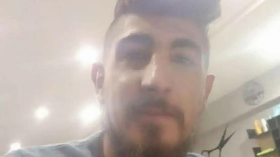 'İş makinesine çarpan motosikletin sürücüsü öldü'