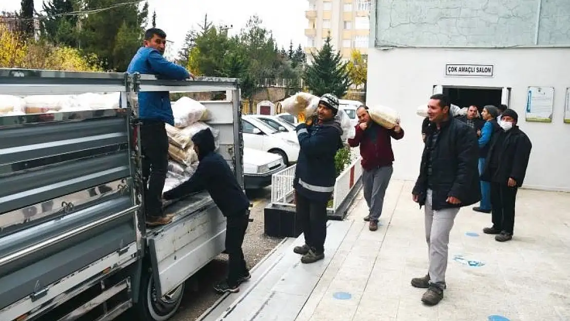 'İsmini açıklamayan hayırsever 4 bin aileye gıda yardımında bulundu'