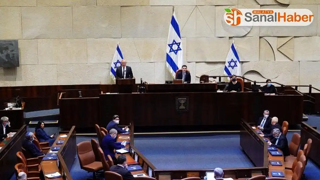 İsrail'de Netanyahu-Gantz hükümeti yemin etti