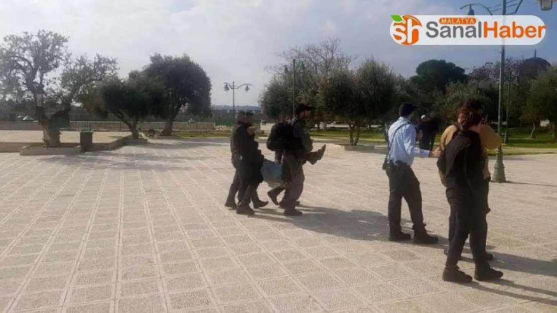 İsrail polisi Mescid-i Aksa'da İsrailli eski milletvekilini gözaltına aldı