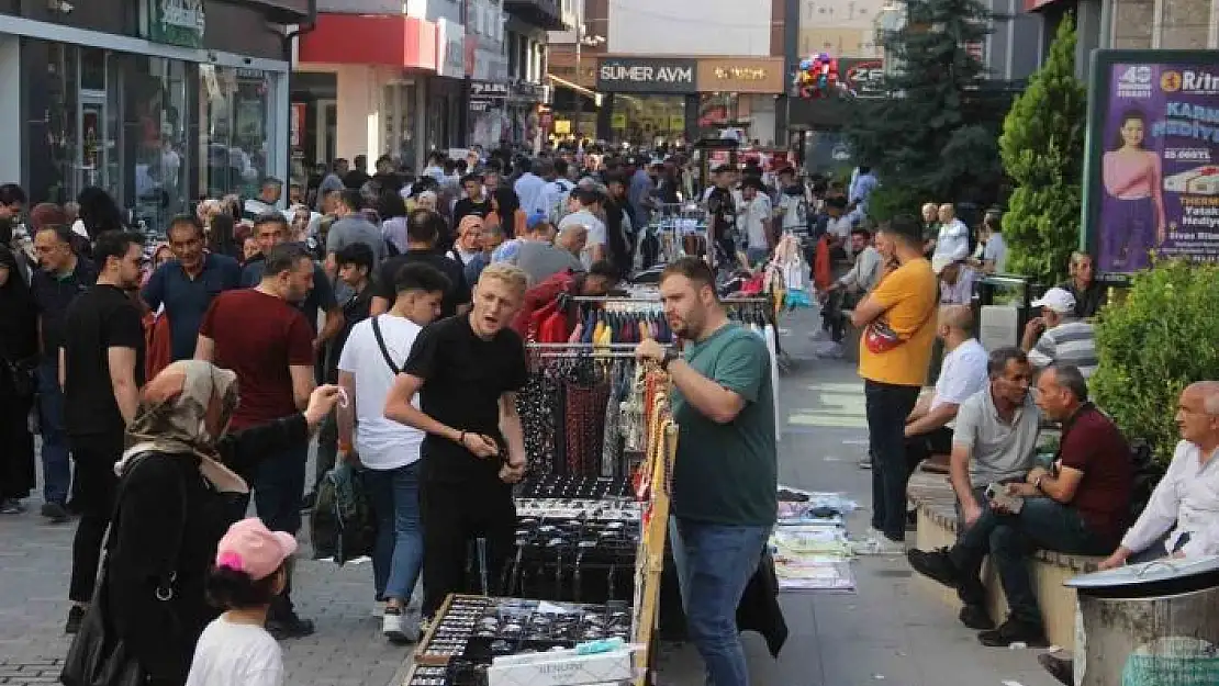 'İstanbul boşaldı, Sivas doldu taştı'